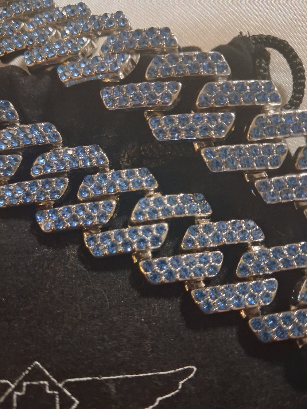 Invicta Blue Crystal Cuban Link Bracelet Set - Picture 3 of 3